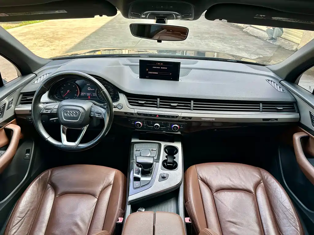 Audi Q7 — миниатюра 12