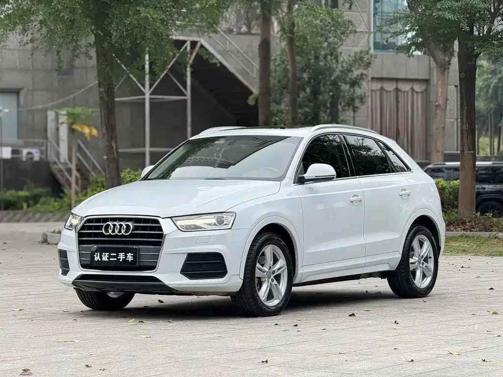 Купить Audi Q3