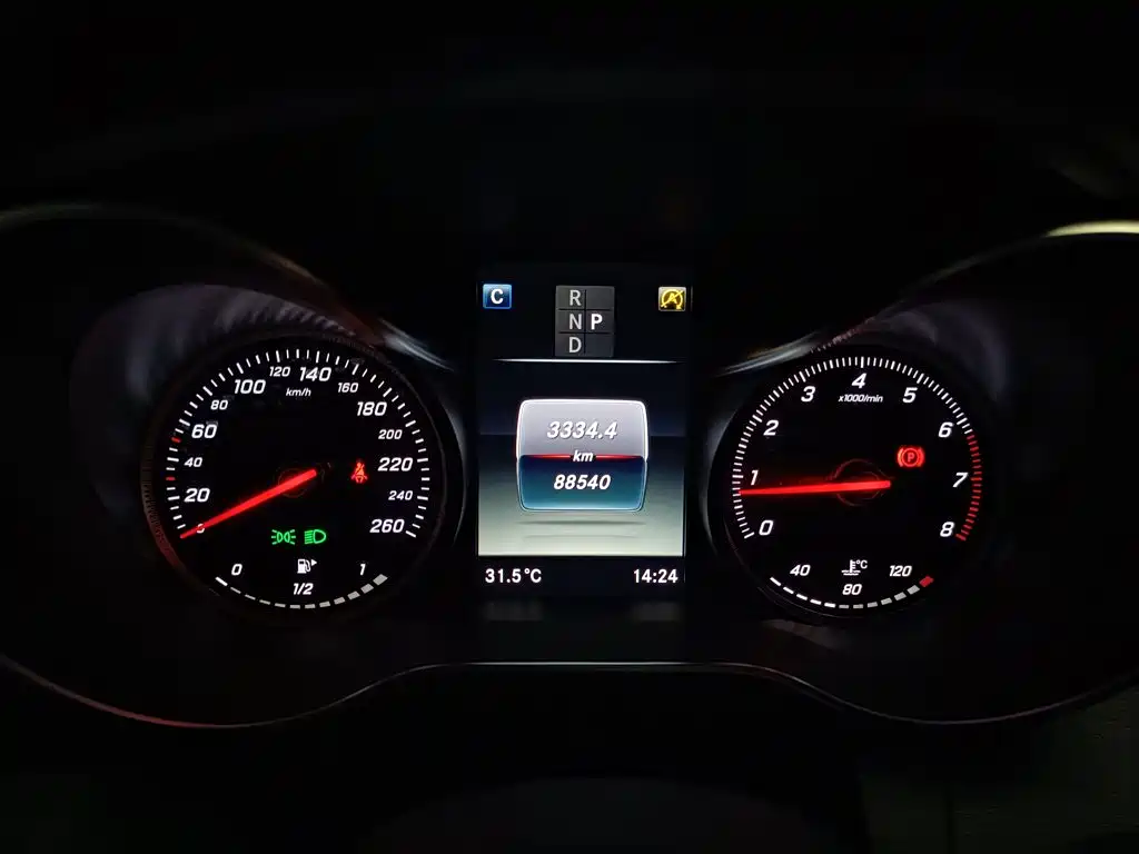 Mercedes-Benz C-Class — миниатюра 12