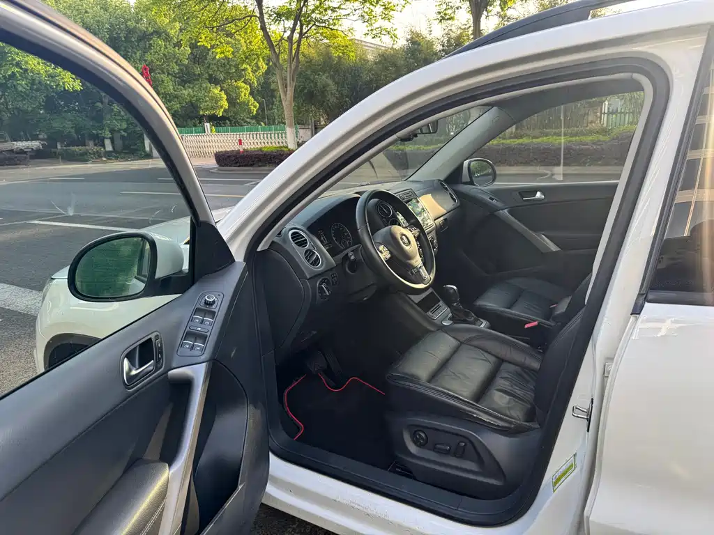 Volkswagen Tiguan — миниатюра 11
