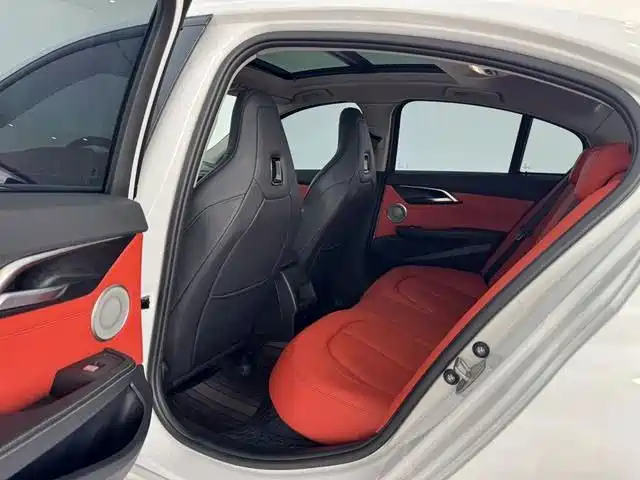BMW 1 Series — миниатюра 10