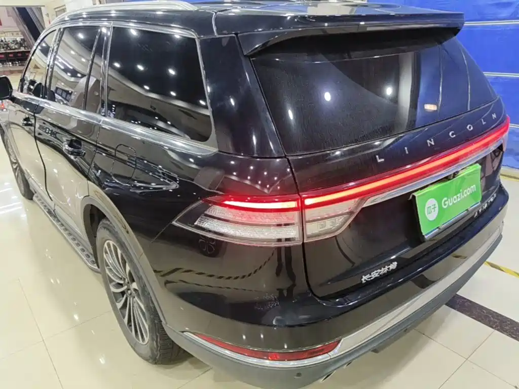 Lincoln Aviator — миниатюра 5