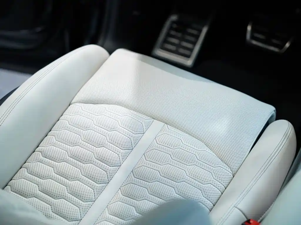 Audi RS Q8 — миниатюра 36