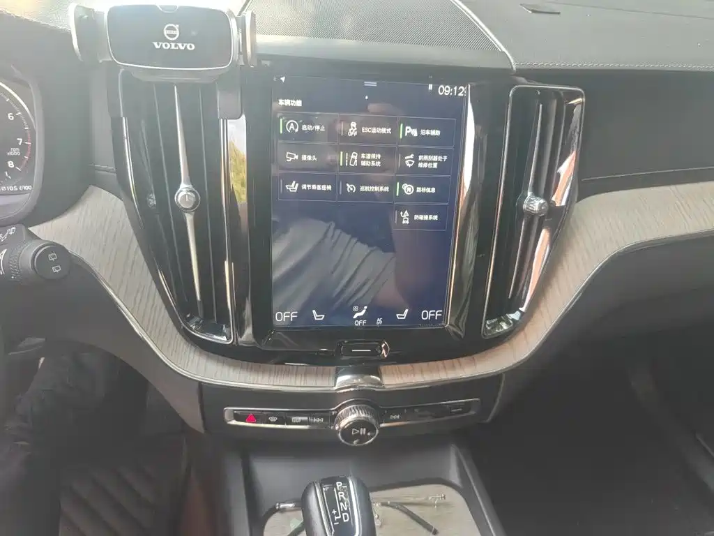 Volvo XC60 — миниатюра 14