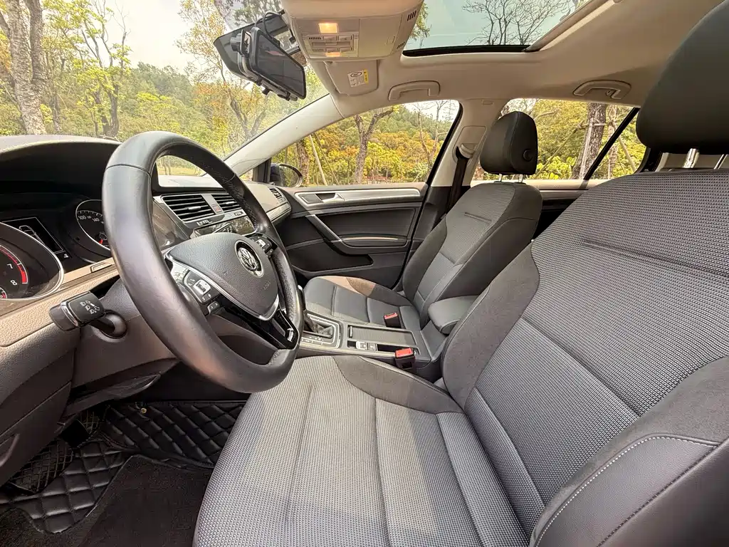 Volkswagen Golf — миниатюра 4