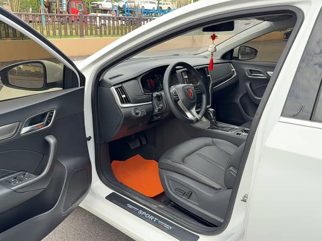 Roewe i6 Classic — миниатюра 8