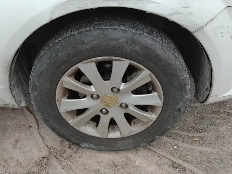 Buick Excelle — миниатюра 6