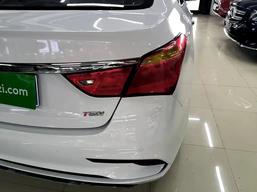 Hyundai Mistra — миниатюра 8
