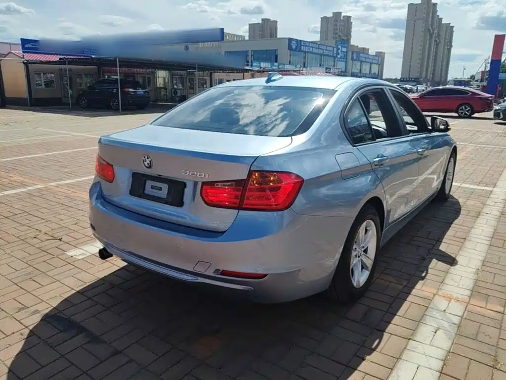 BMW 3 Series — миниатюра 7