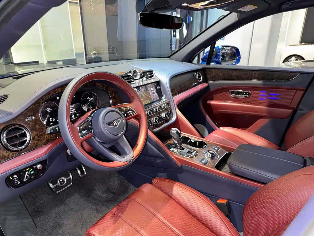 Bentley Bentayga 2023 4.0T V8