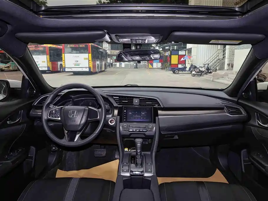 Honda Civic 2021 HATCHBACK 220TURBO CVT