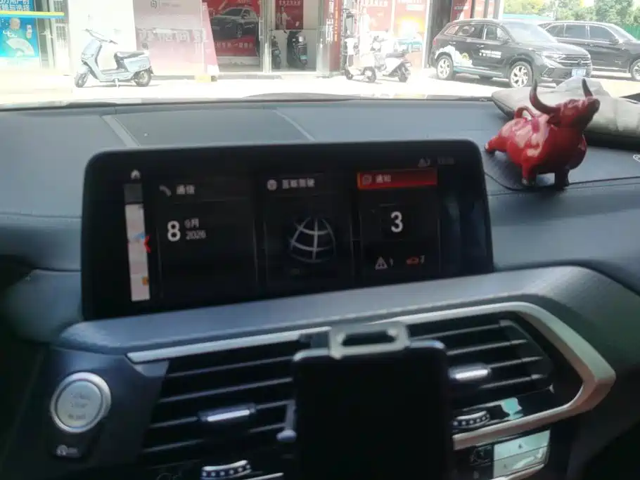 BMW X4 — миниатюра 13