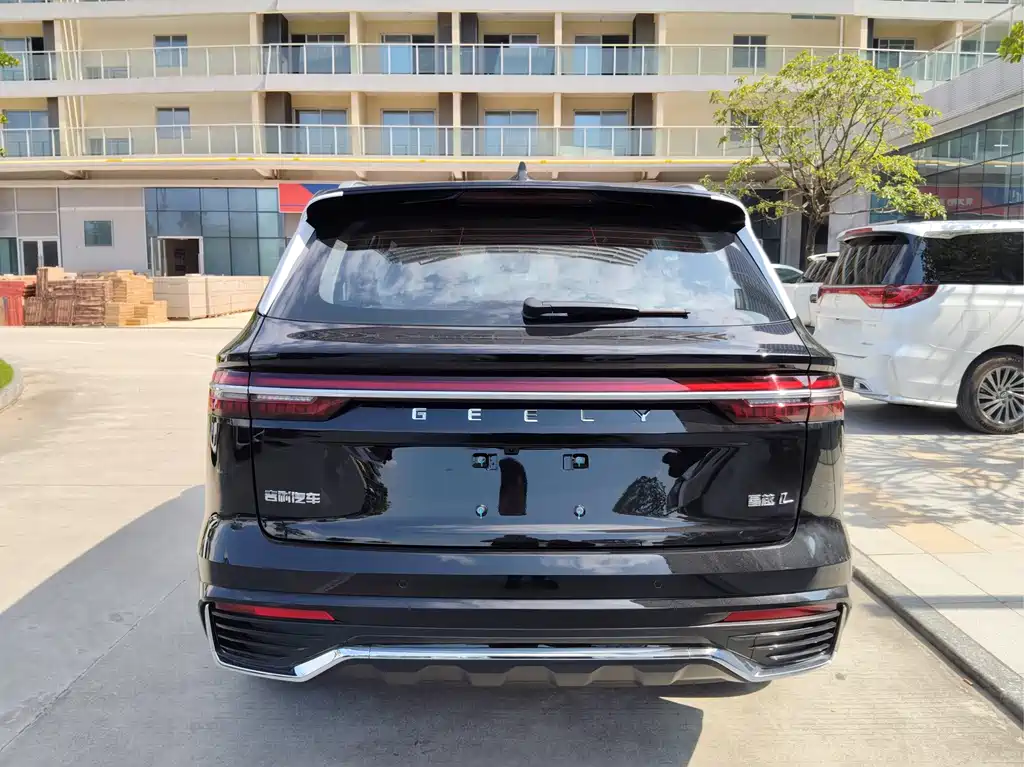 Geely Xingyue L — миниатюра 4