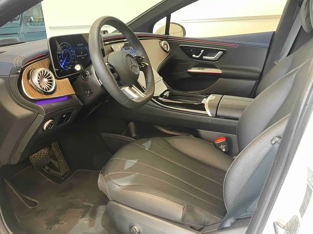 Mercedes-Benz EQE — миниатюра 11