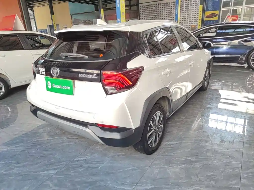 Toyota Yaris L — миниатюра 7