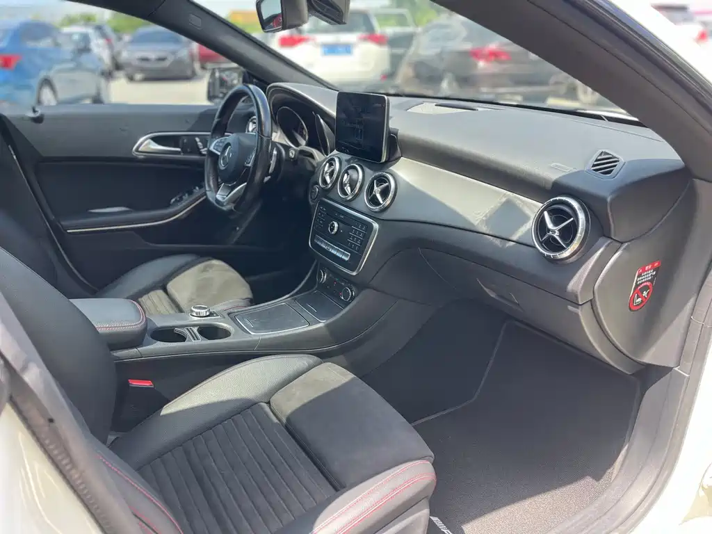 Mercedes-Benz CLA (Import) — миниатюра 8