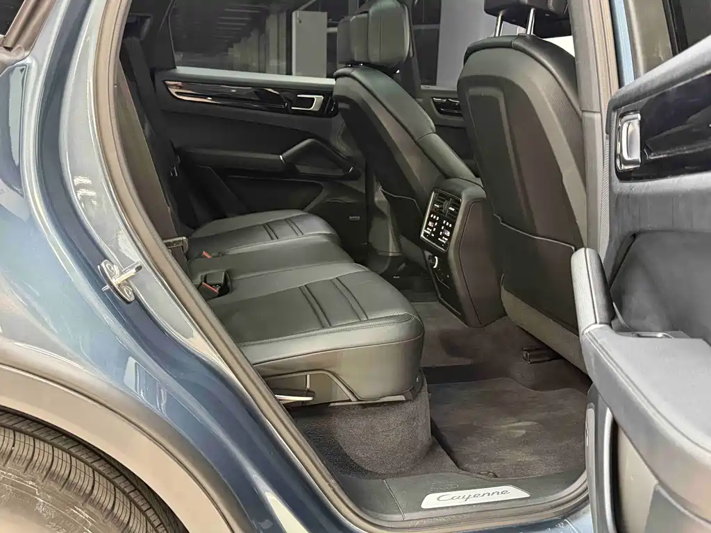 PORSCHE CAYENNE NEW ENERGY