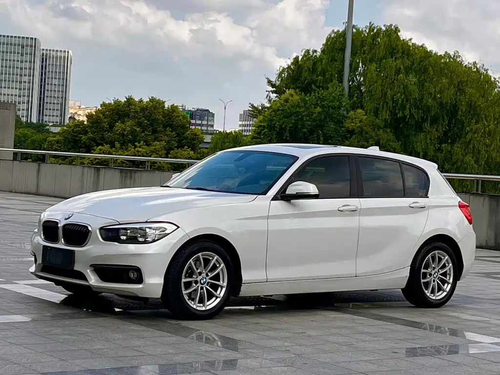 BMW 1 Series (Import)