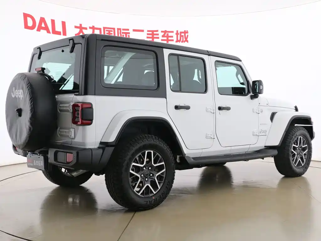 Jeep Wrangler — миниатюра 12