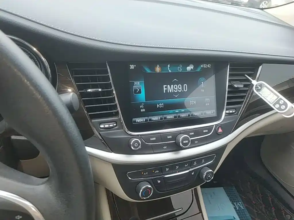 Buick Verano — миниатюра 13
