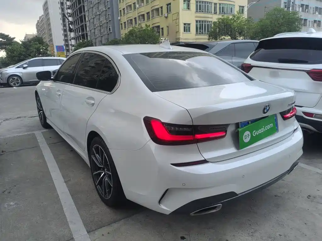 BMW 3 Series — миниатюра 23
