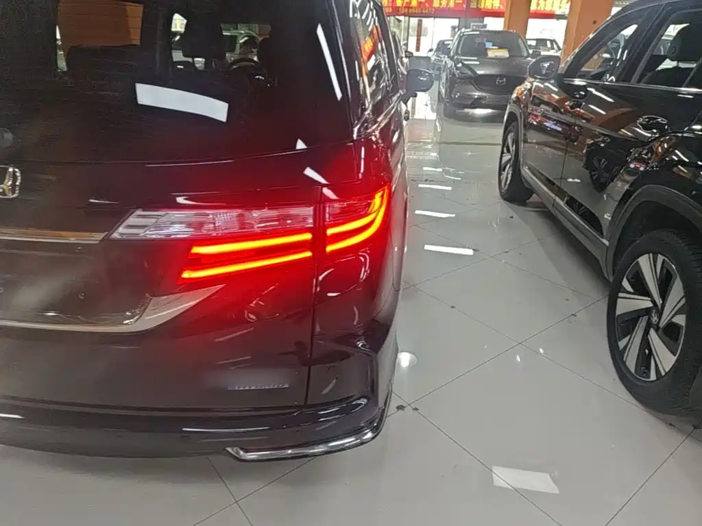 Honda Odyssey — миниатюра 8