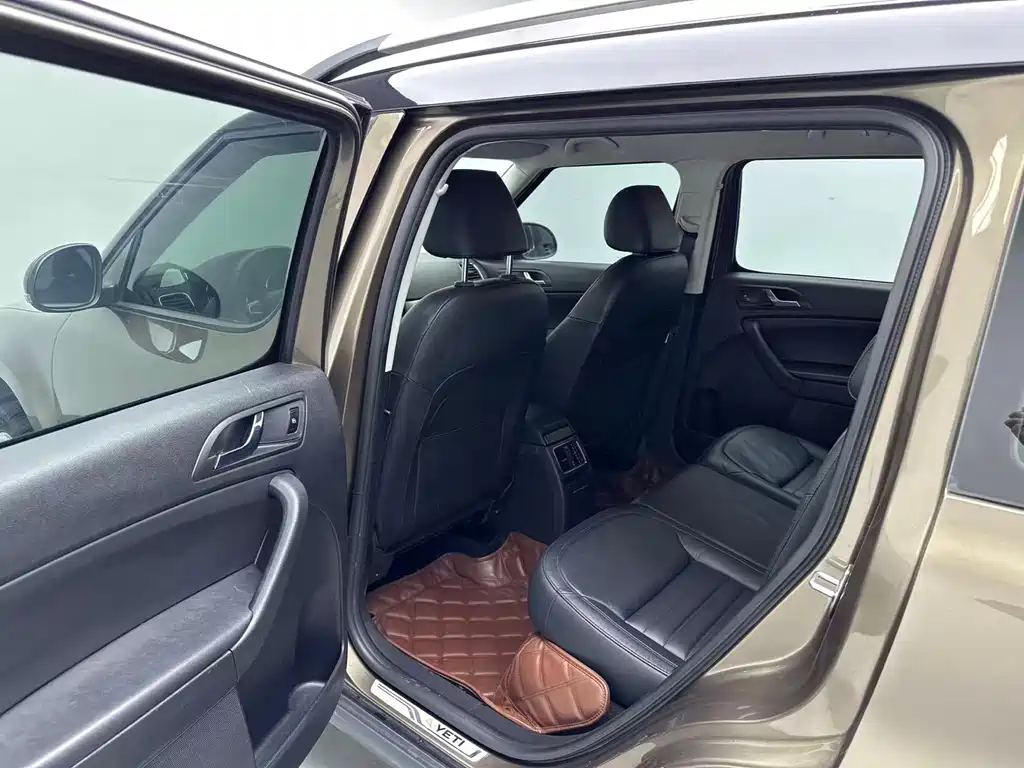 Skoda Yeti — миниатюра 6