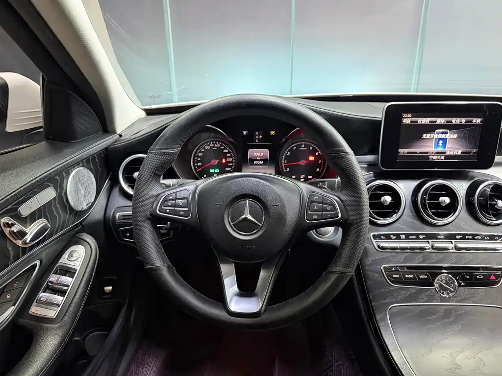 Mercedes-Benz C-Class — миниатюра 12