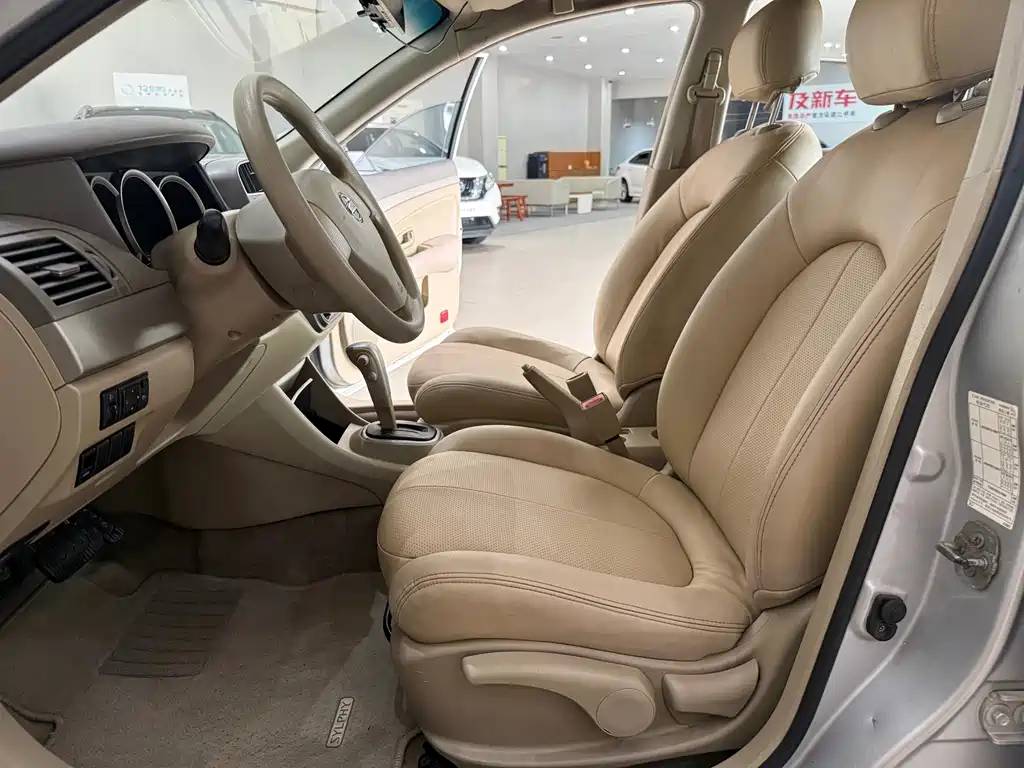 Nissan Sylphy — миниатюра 5