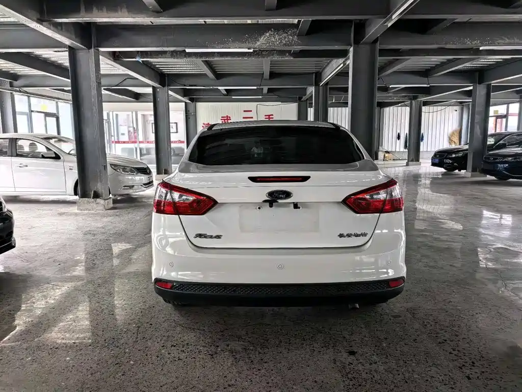 Ford Focus — миниатюра 6