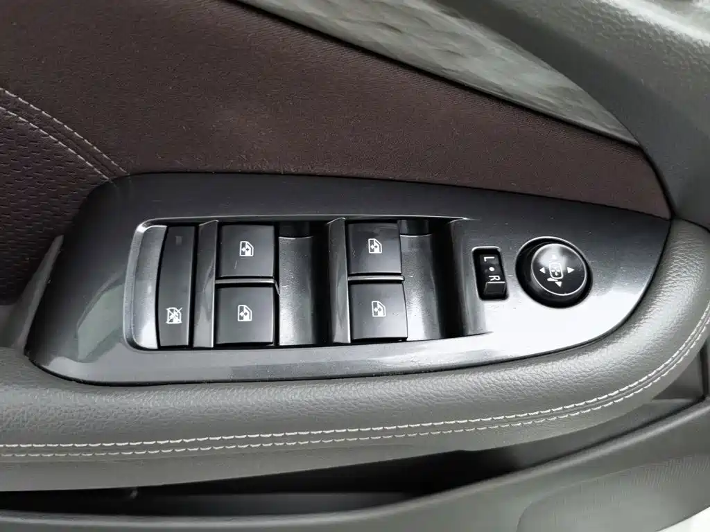Chevrolet Malibu — миниатюра 9