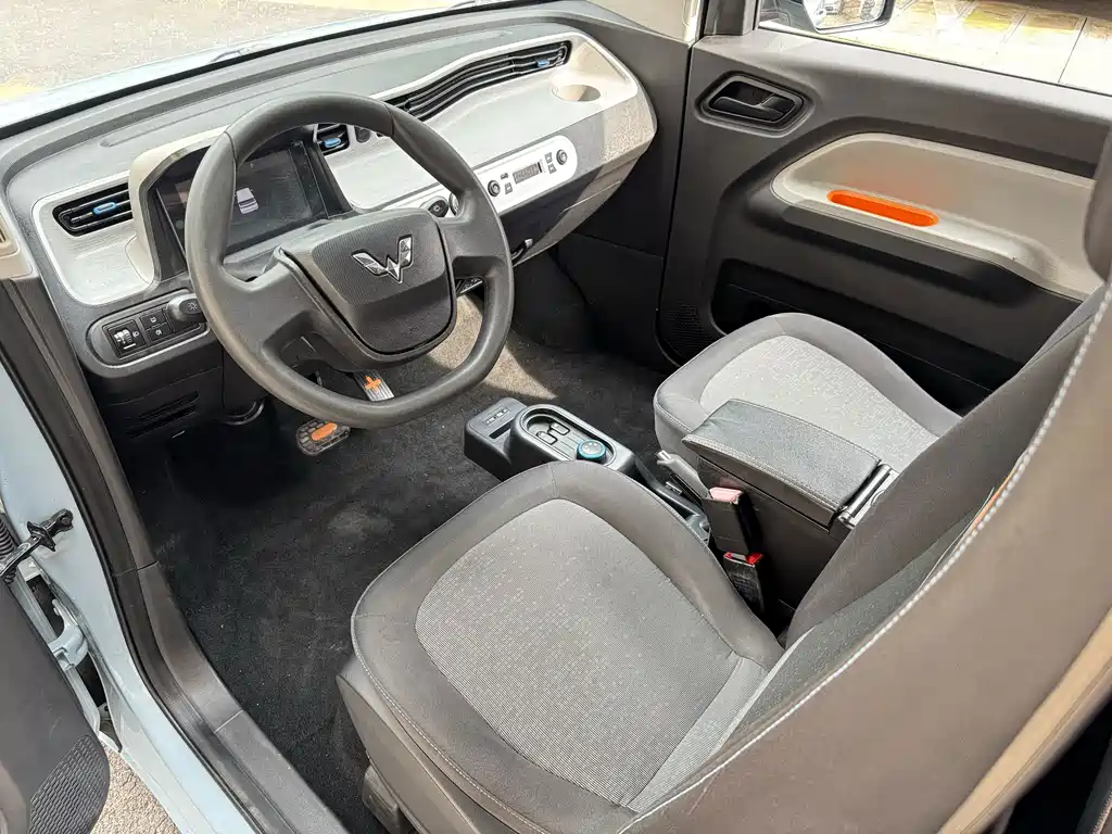 Wuling MINIEV — миниатюра 5