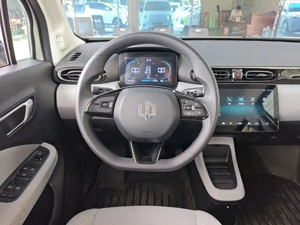 Leapmotor Leapmotor T03 — миниатюра 11