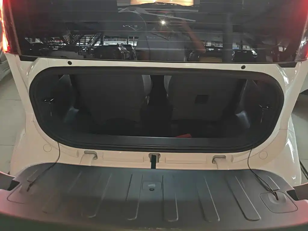 Wuling Nano EV — миниатюра 19