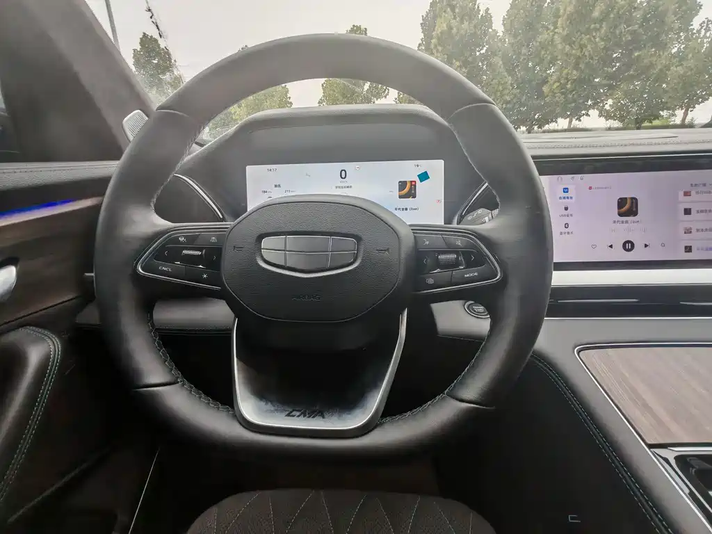 Geely Xingyue L — миниатюра 5