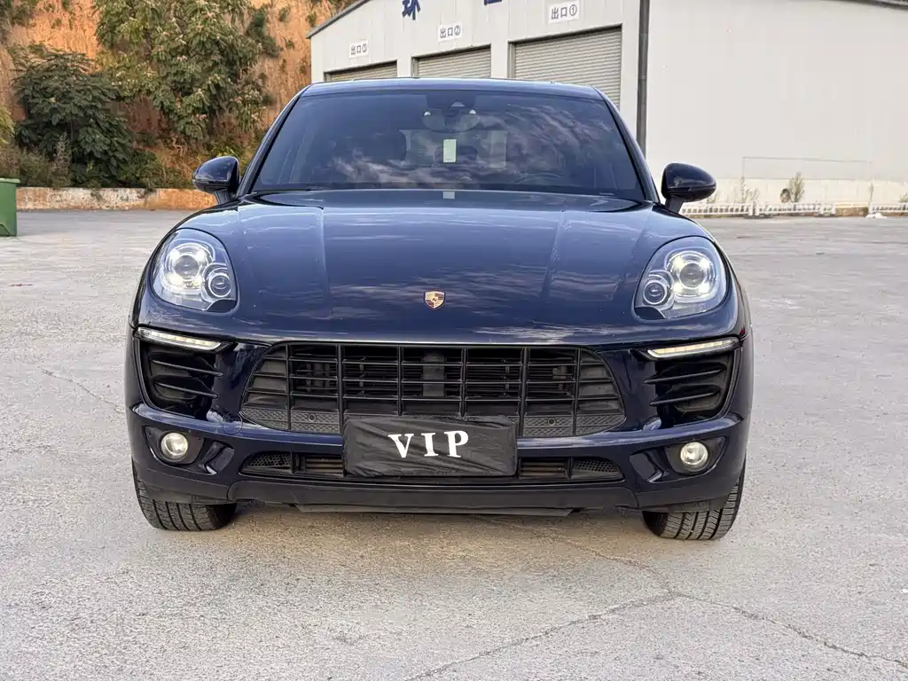Porsche Macan — миниатюра 2