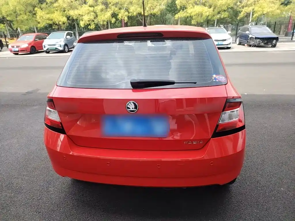 Skoda Fabia — миниатюра 6