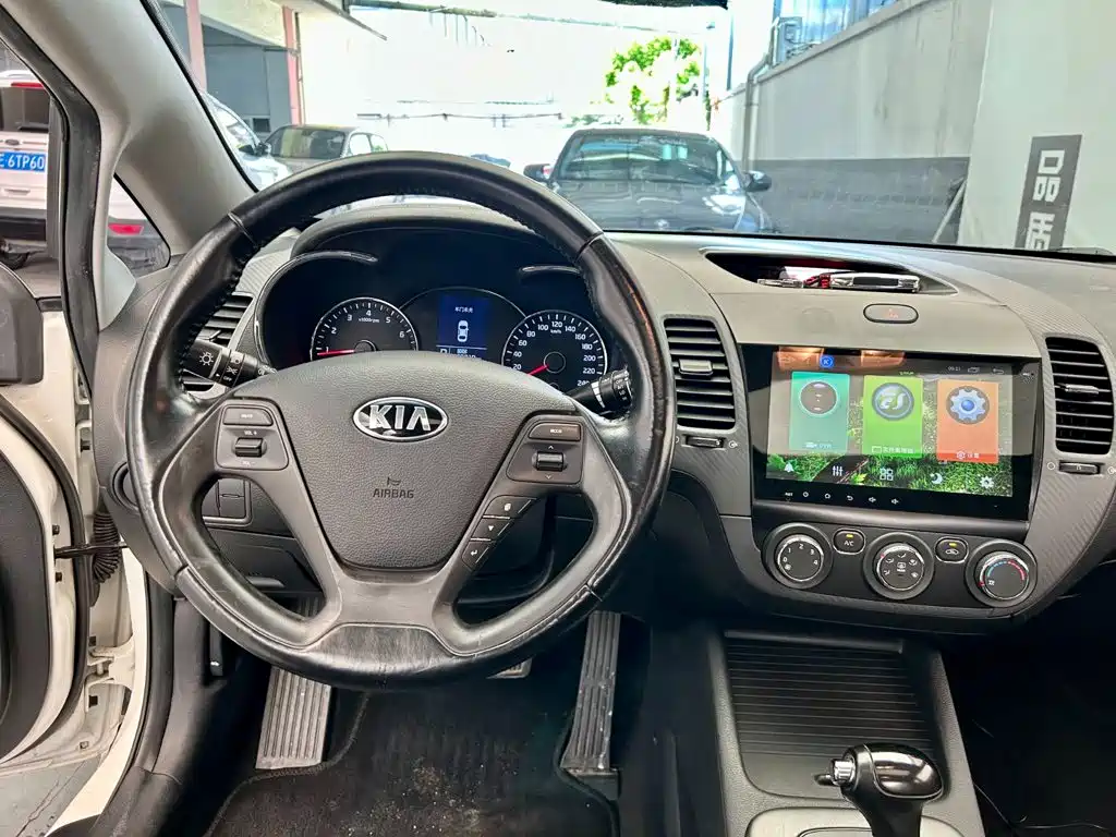 Kia K3 — миниатюра 12