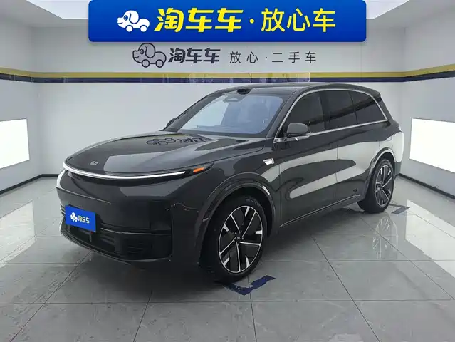 Li Auto IDEAL L8 2025