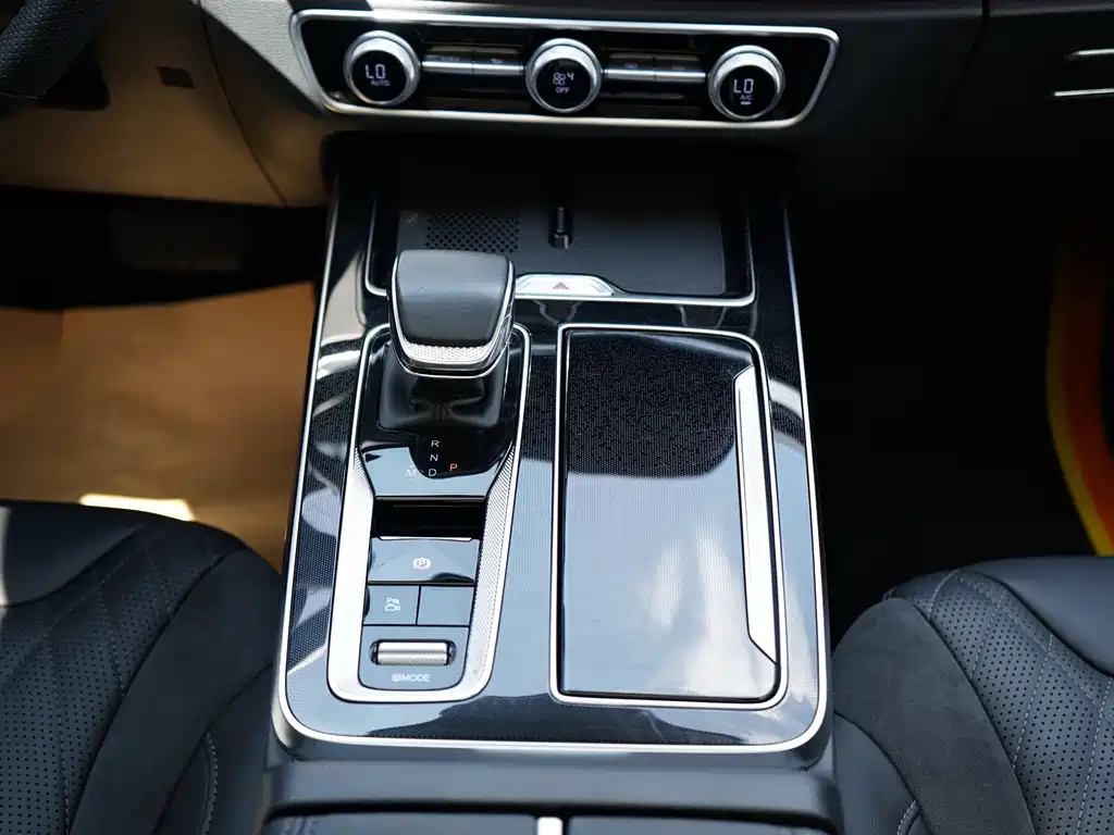 Hongqi Hongqi HS5 — миниатюра 15