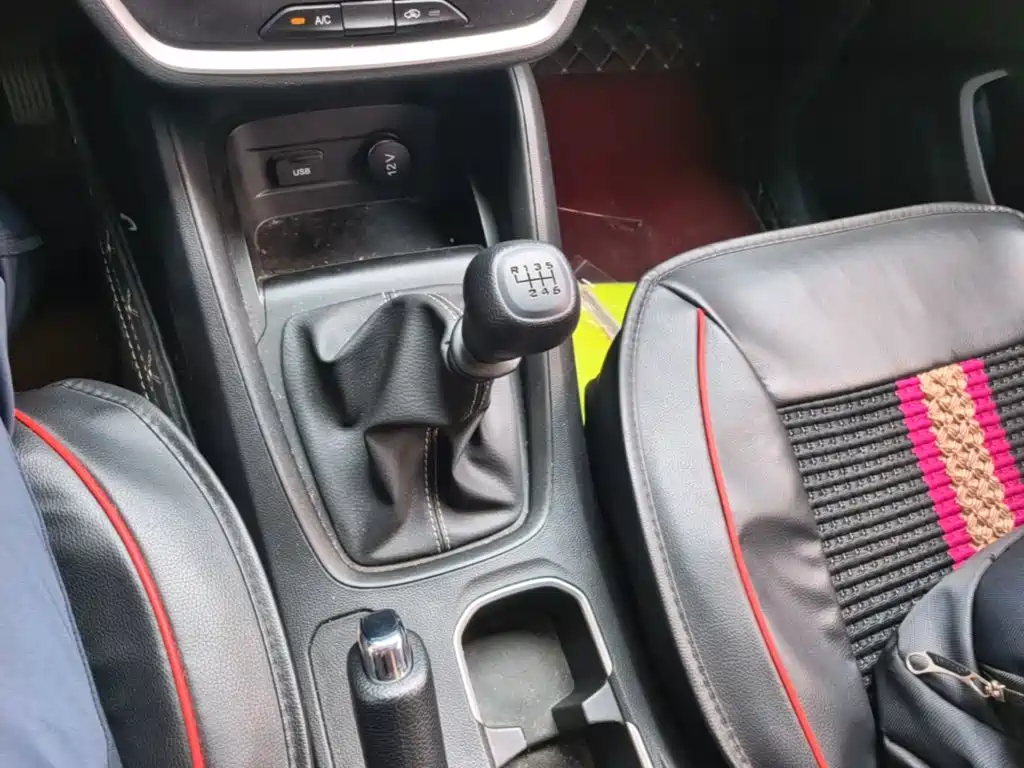 Wuling Hongguang S3 — миниатюра 14