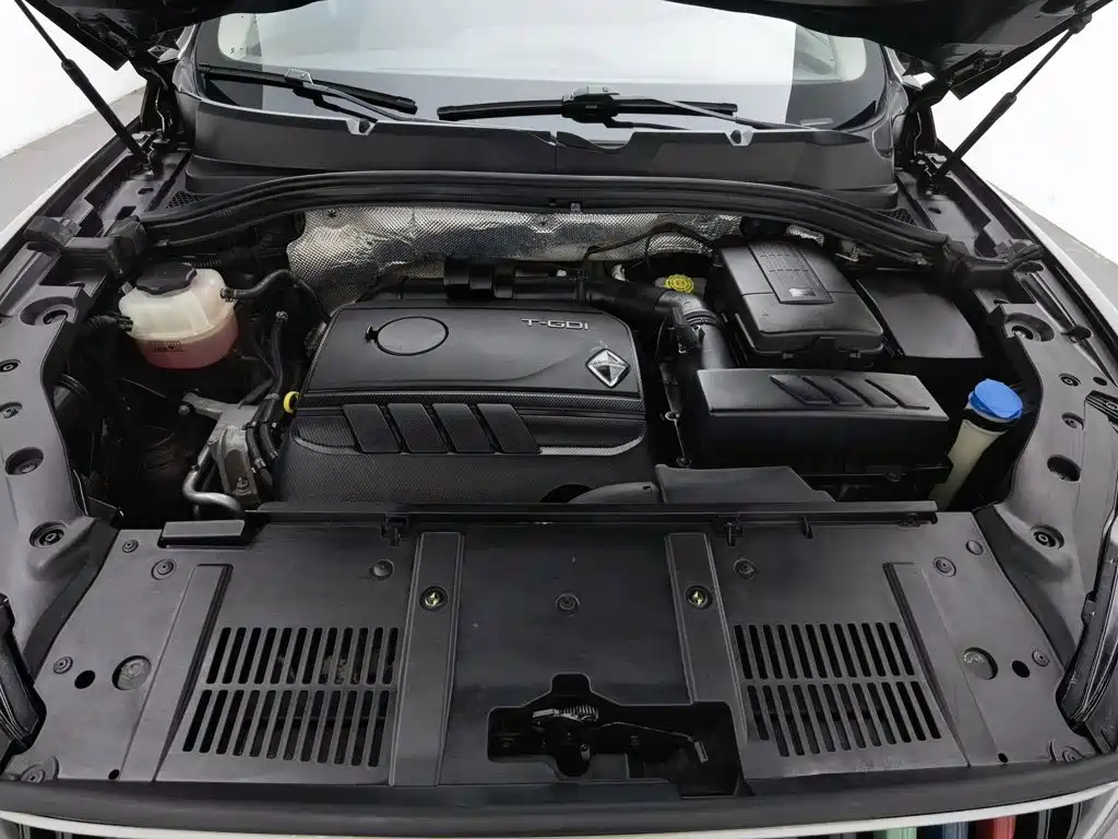 Borgward BX7 — миниатюра 6