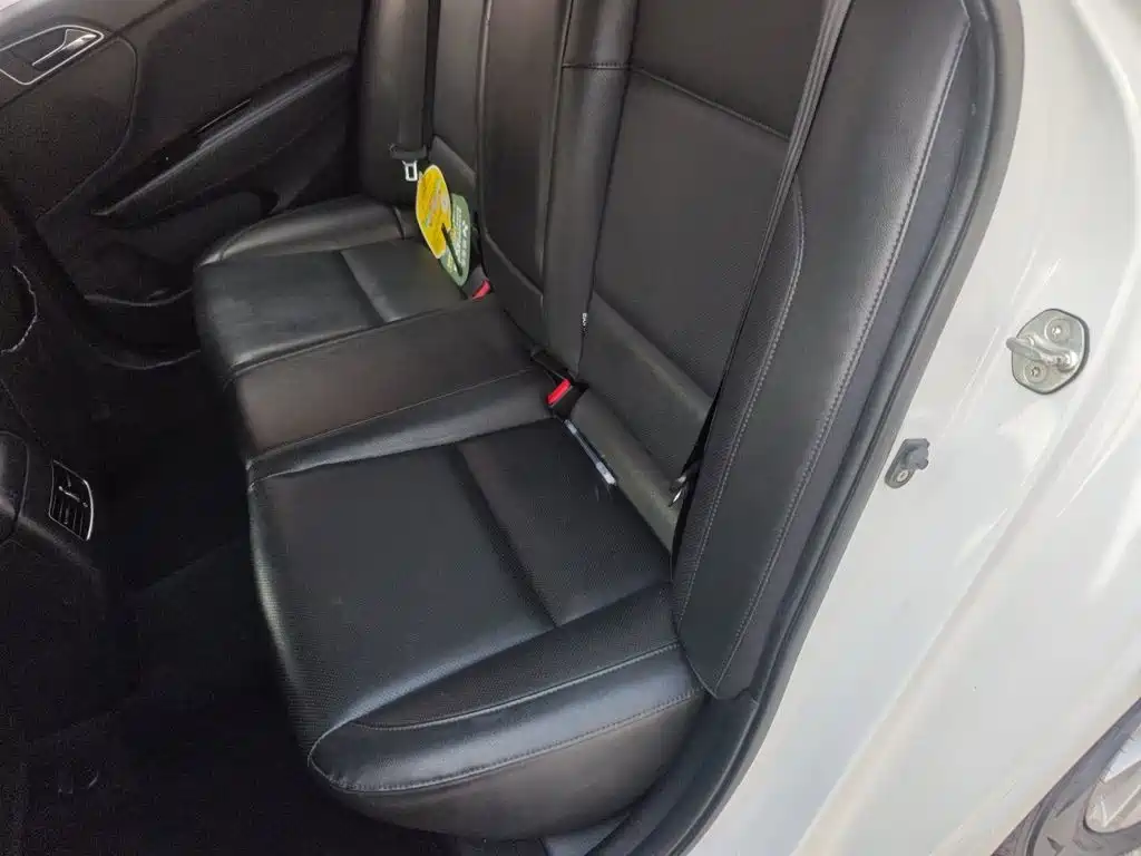 Hyundai Mistra — миниатюра 13