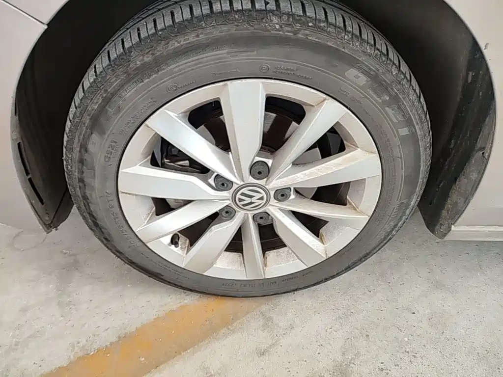 Volkswagen Bora — миниатюра 23