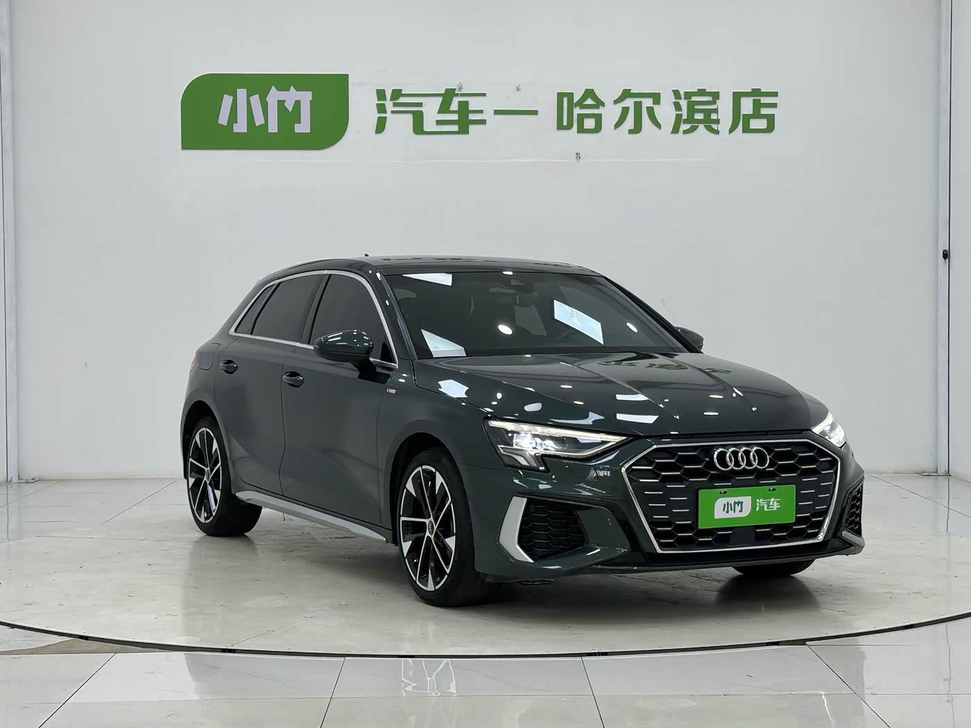 Audi A3 1.4 л 2022 г. Зелёный, пробег 25000 км