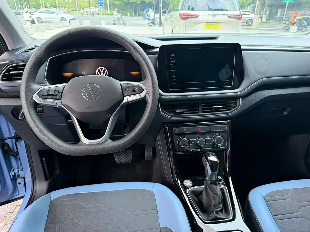 Volkswagen Tharu — миниатюра 6