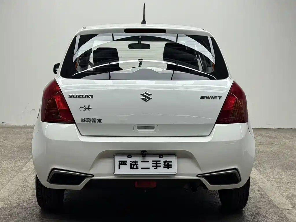 Suzuki Swift 1.3L Manual Value Edition, фото 4