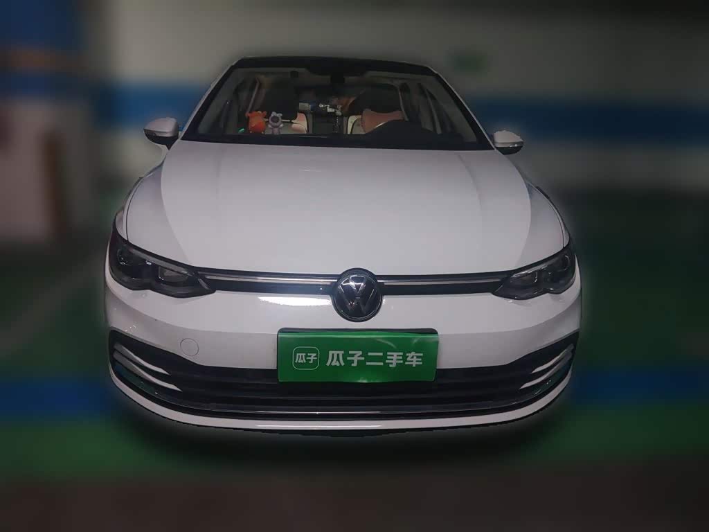 Volkswagen Golf 1.4 л 2022 г. Белый, пробег 22799 км