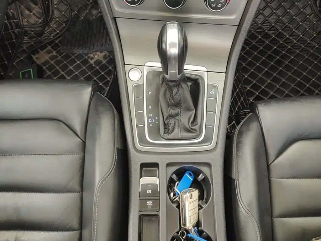 Volkswagen Golf — миниатюра 14
