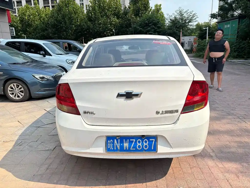 Chevrolet Sail — миниатюра 8